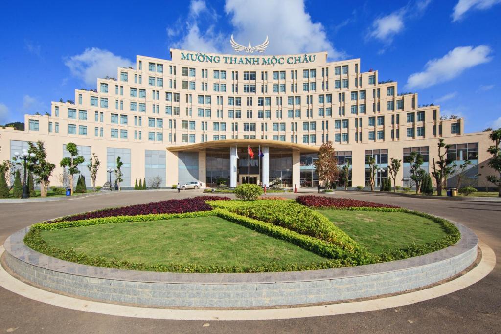 Mường Thanh Holiday Mộc Châu.
